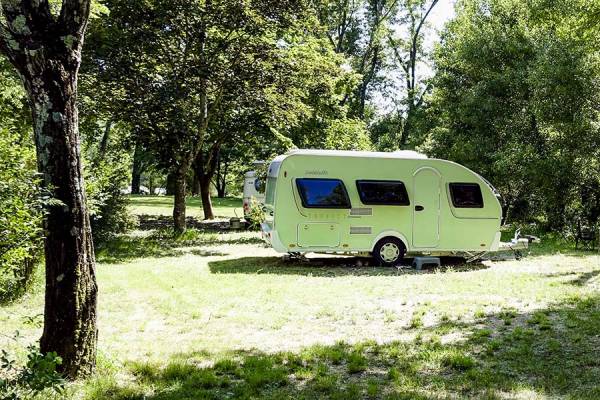 emplacement camping Vallon Pont d'Arc